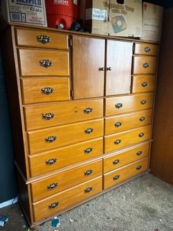 Dresser 5ft and half ***free***