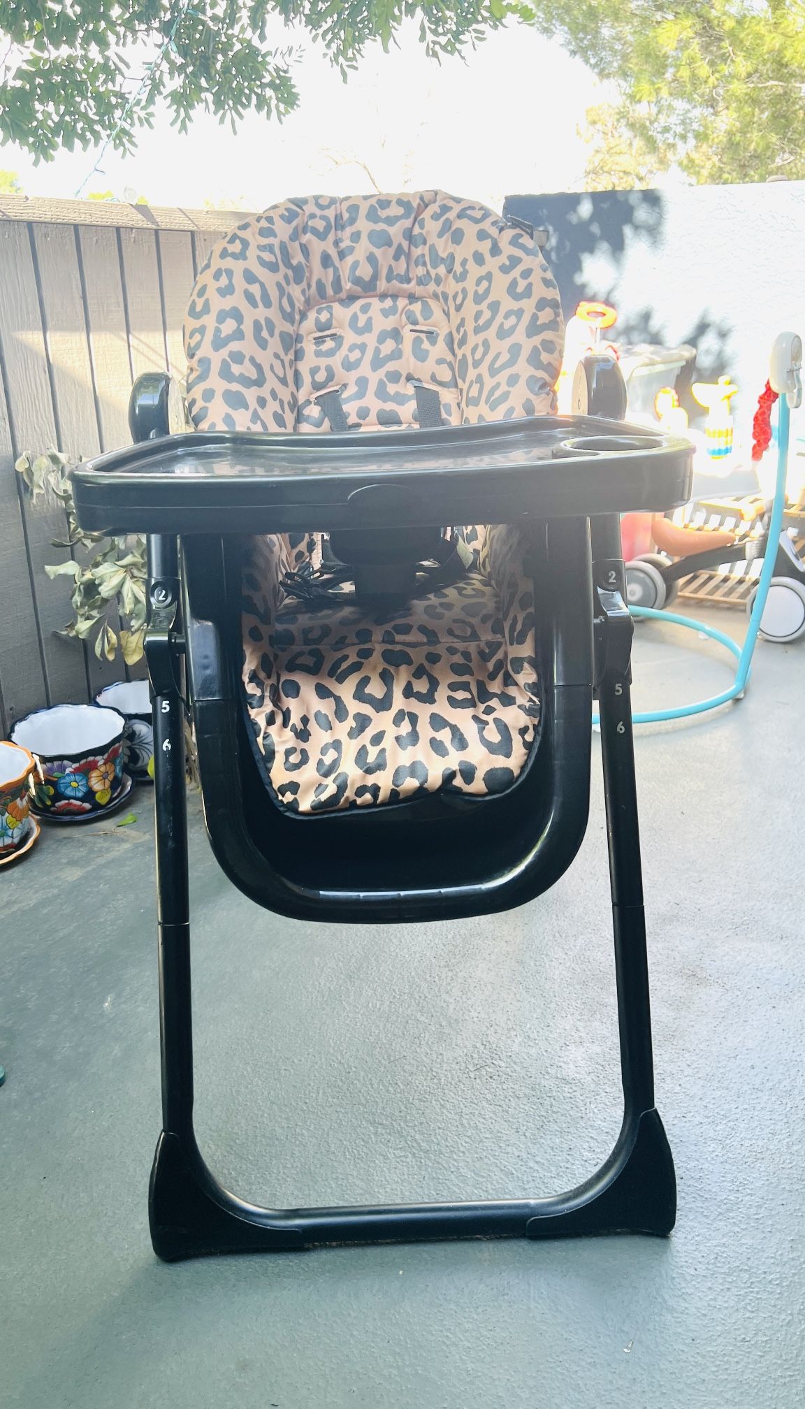 Your Babiie AM:PM Fitzrovia High Chair - Leopard