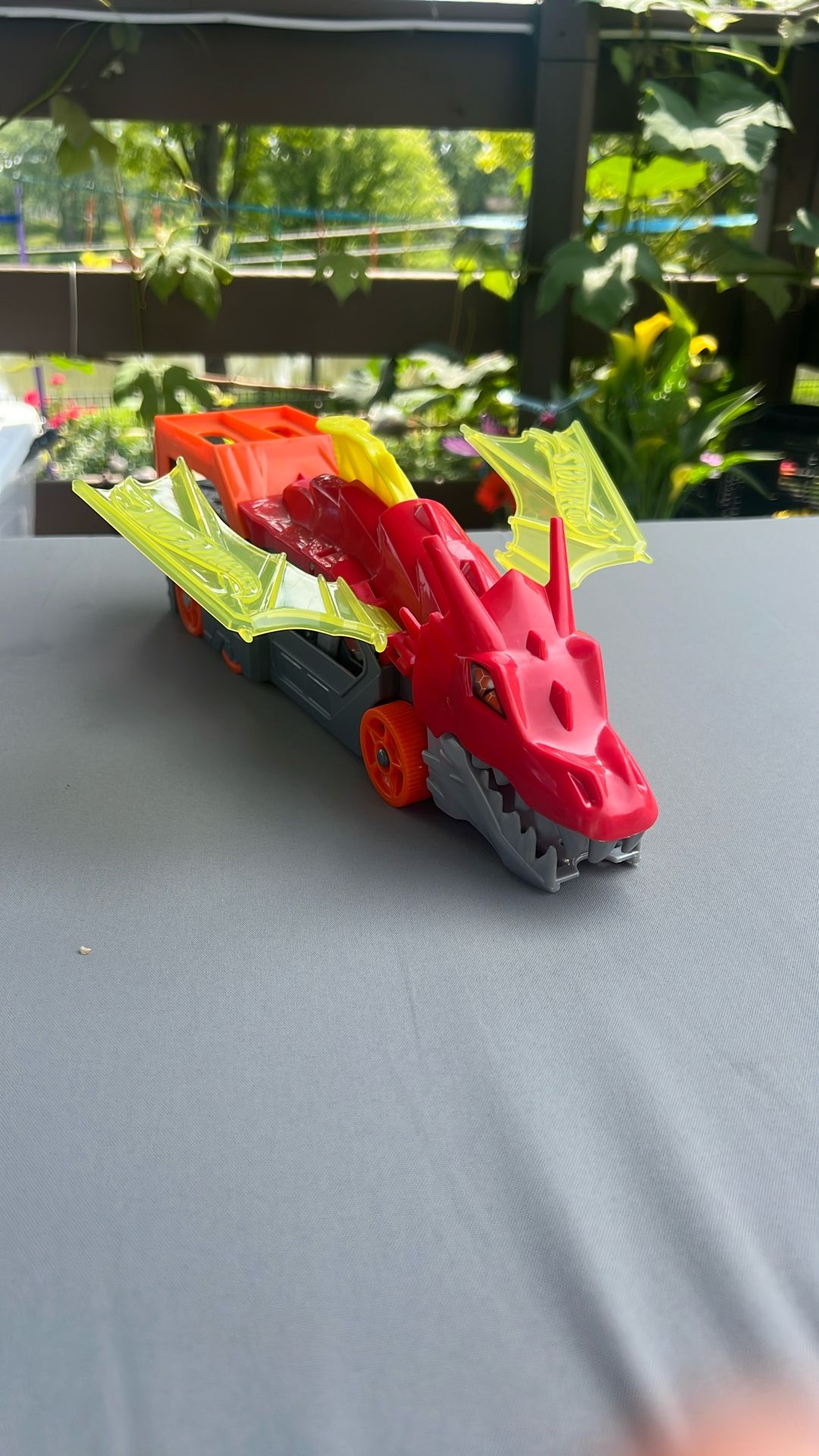 Hot Wheels, Dragon, Car Blaster