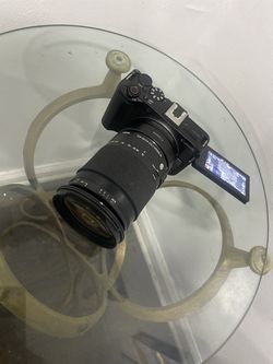 Canon R50-v