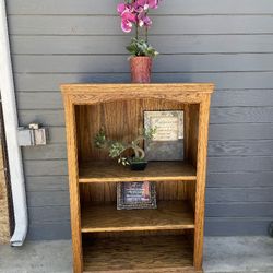 Bookshelf 