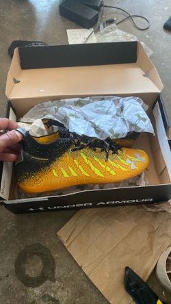 Under Armour Spotlight Lux Football cleats BRAND NEW