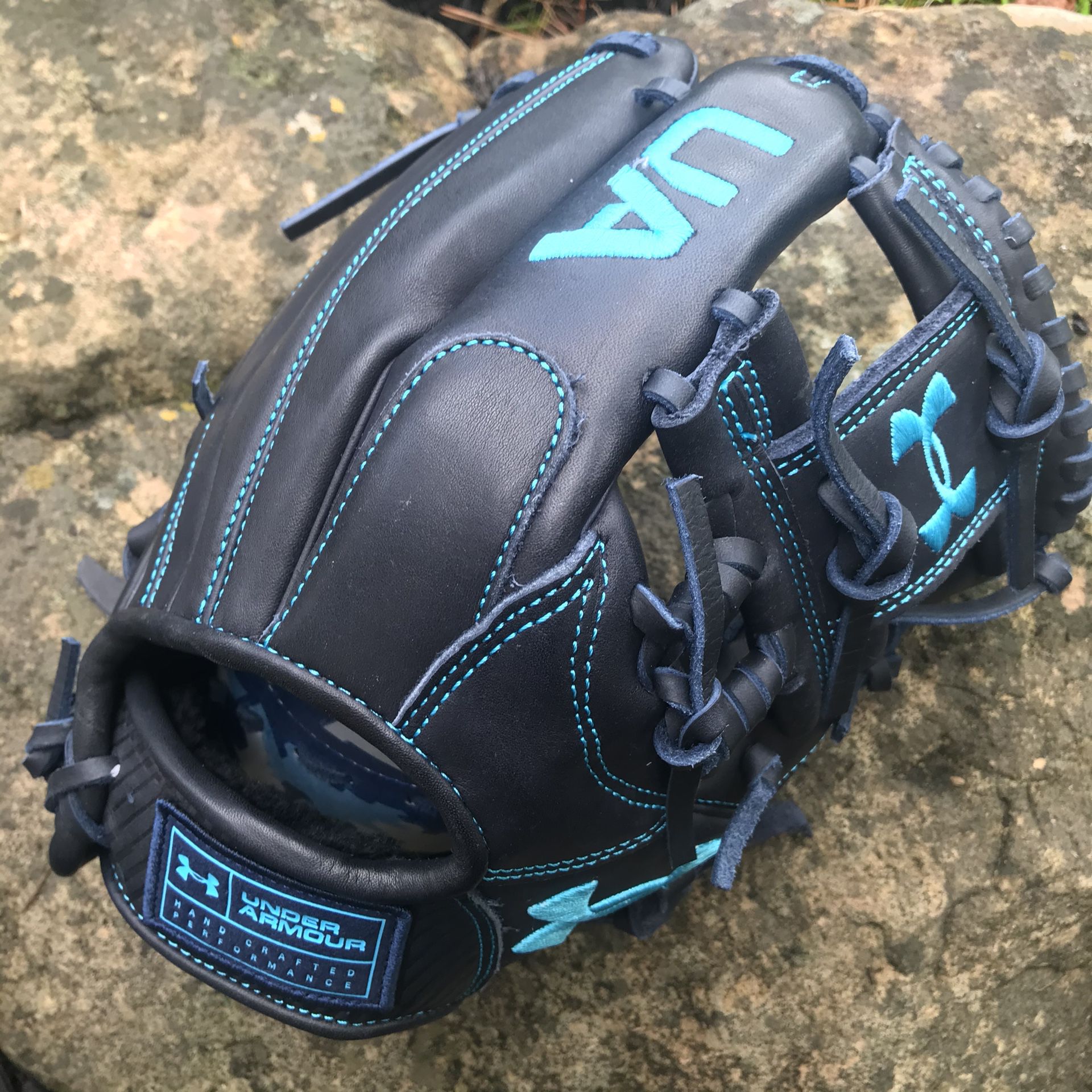 Under Armour Genuine Pro 11.5” Spiral I-Web Baseball Glove