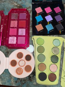 Eyeshadow bundle!