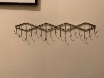 2 matching jewelry organizers
