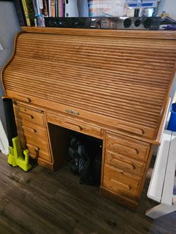 Roll up computer desk