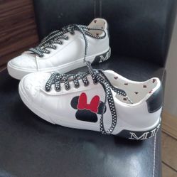 Tennis Minnie  Mouse. 6. 1/5