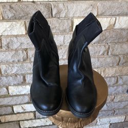 Black Booties Size 7.5