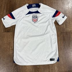 White Nike United States jersey size XS/S see measurements 