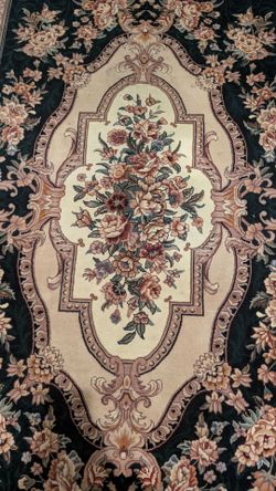 Traditional Floral Area Rug with Fringe 6x9