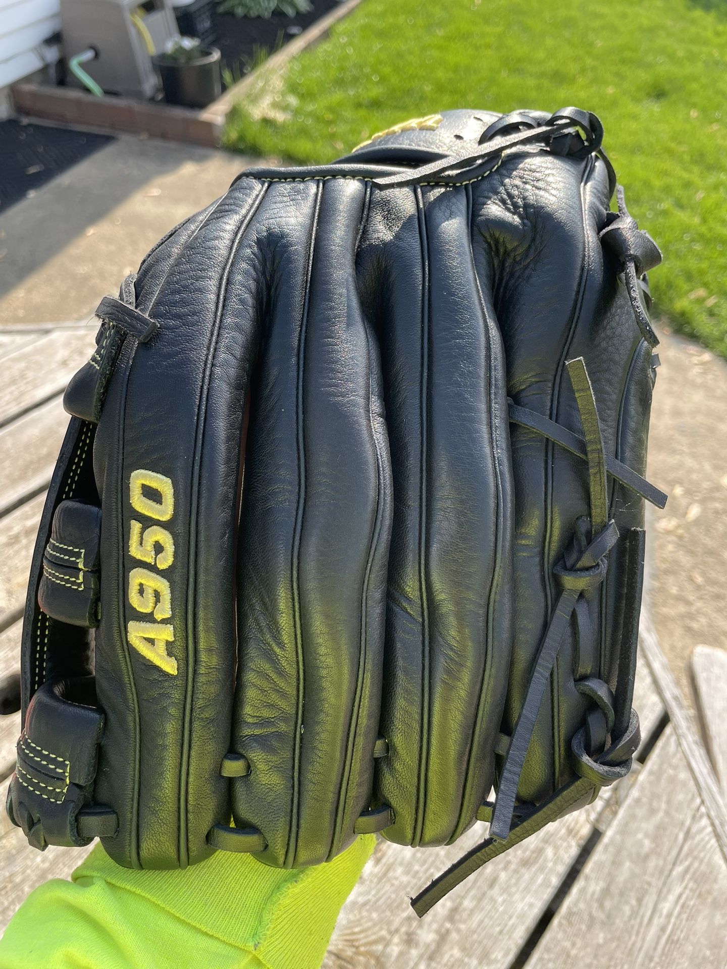 Wilson Glove 13”