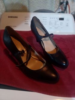 Sexy black heels