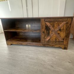 Rustic Solid TV Stand / Media Console (Barn Style)