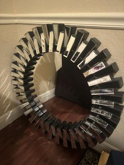 Rosdorf Park Melra Glass Concave Wall Mirror – Like New
