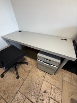 Long Desk
