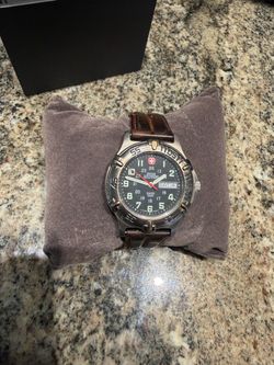 Man’s Classic Swiss military watch