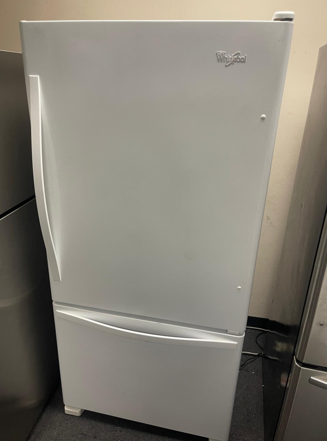 Whirlpool Bottom Freezer White - Energy Efficient