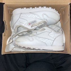 Reebok Size 6c