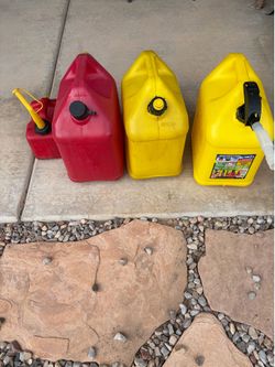 Diesel 5 Gallon Container 2each & 2 Gasoline containers