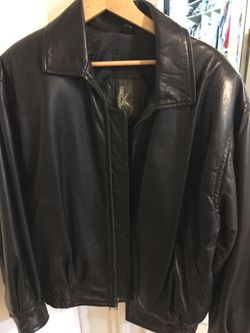 Leather jacket (size medium)