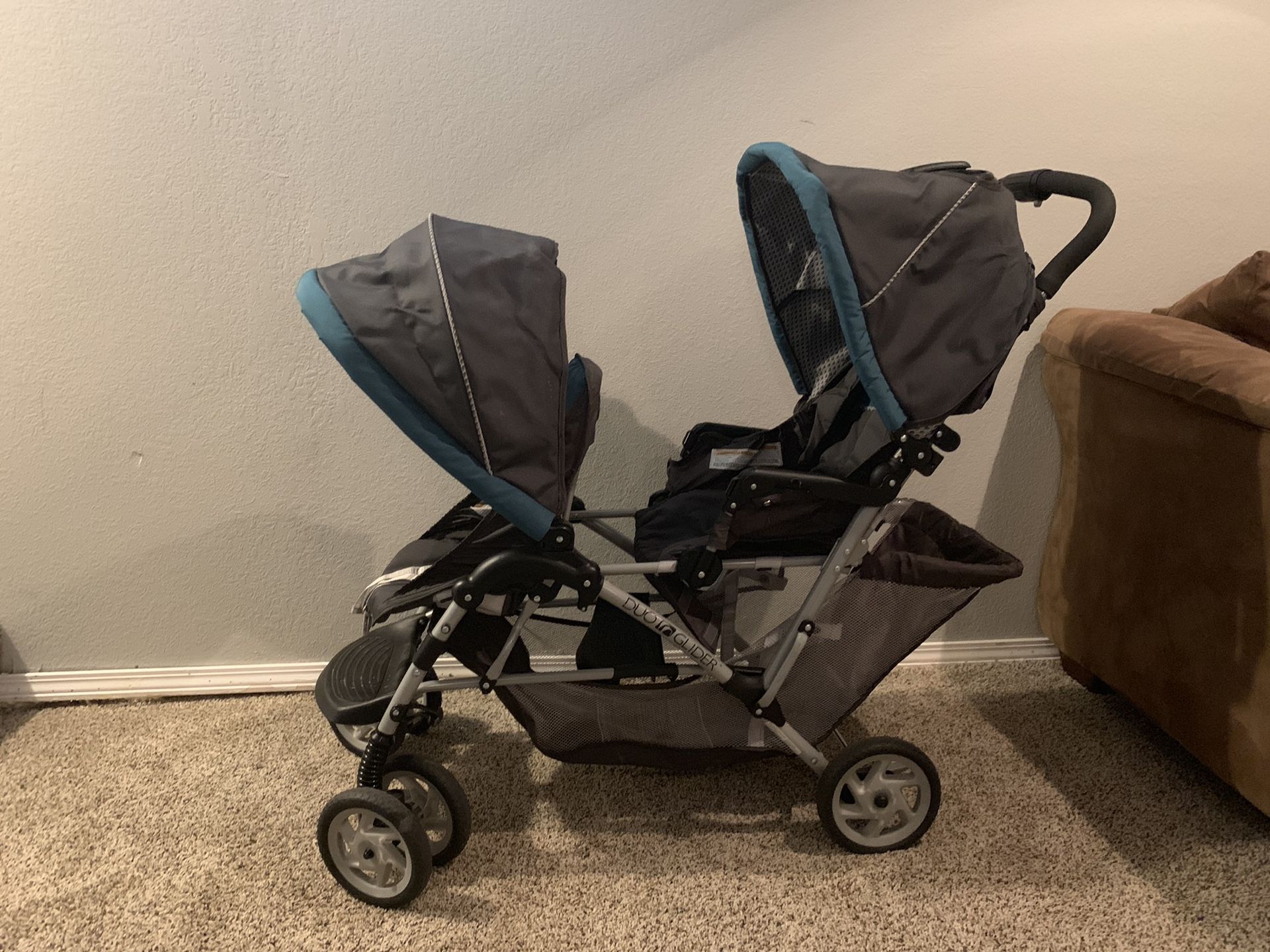 Graco DuoGlider Double Stroller with car seat