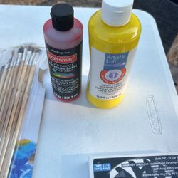 New Paint Set With Brushes 