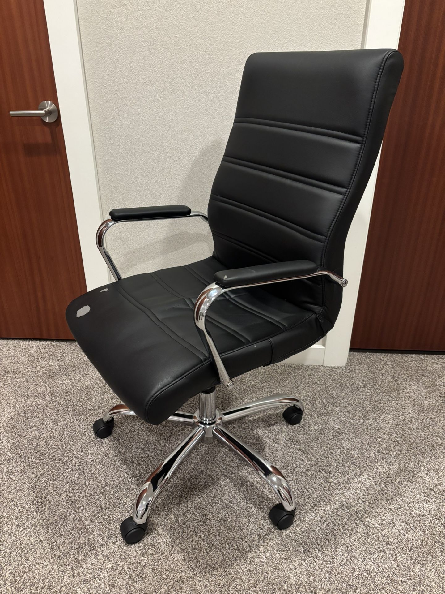 Leather High Back Ergonomic Executive Swivel Chair