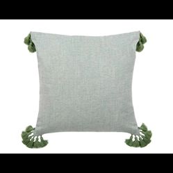 SAFAVIEH Larzon Hunter Green 18 in. X 18 in. Throw Pillow, Model PLS7153A-1818