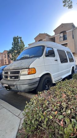 Dodge Ram Van 1500