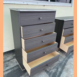 Five drawers dresser / 5 drawers dresser