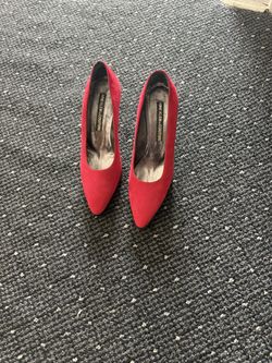 ANNE KLEIN COUTURE SIZE 5 -1/2 RED SHOES