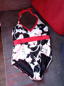 New women's swimsuit size 18W from merona