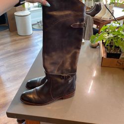 Women’s Frye Boots, Size 8