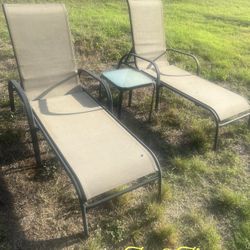 2 Loungers And A Table