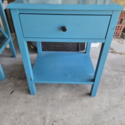 Target Threshold Side Table