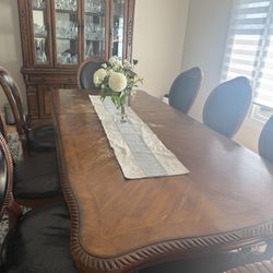 Dinning Table, 8 Chairs With Cabinet 