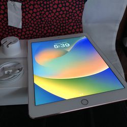 Apple 8th Generation iPad Silver
