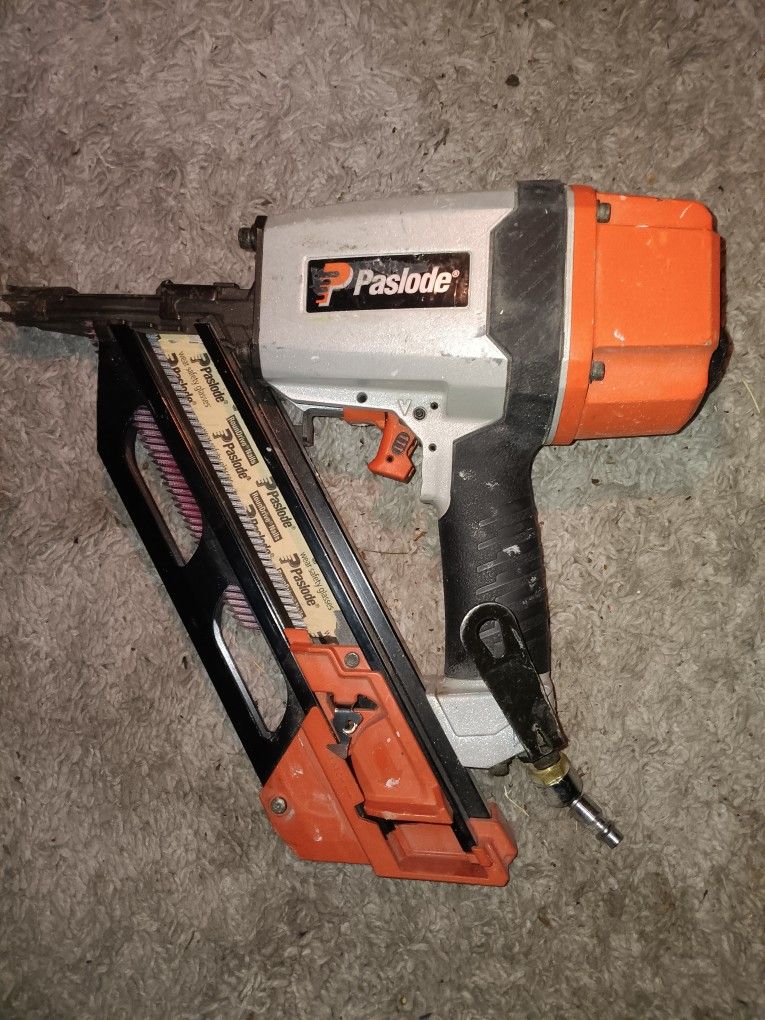 Paslode Pneumatic Framing Nailer