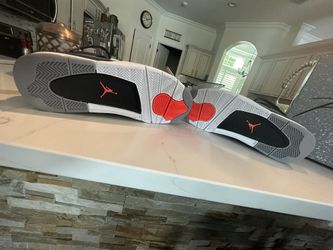 Jordan Retro 4 Infrared