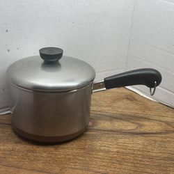 VTG Revere Ware 1801 2 Qt Copper Bottom Stainless Saucepan w/Lid