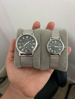 Guess w0547P2 men and women couple set Watch water resistant need new batteries both