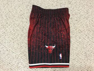 Mitchell & Ness NBA re-take gradient Swingman shorts Chicago Bulls 1997 Size: L