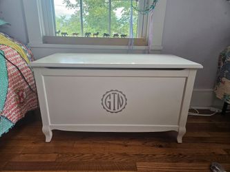 Pottery Barn Toy/Storage Chest