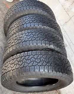 275/60/20"Goodywra Selling a set of 4 tires in excellent condition 🫡