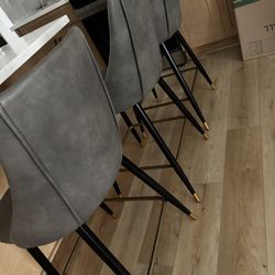 Set of 4 Gray Barstools $250
