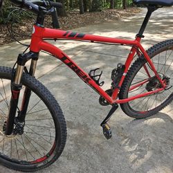 Trek X-caliber 8 Mountain bike Size XL