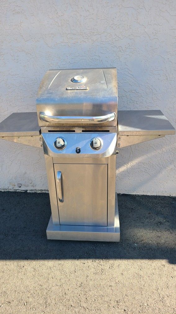 Small Backyard BBQ Grill