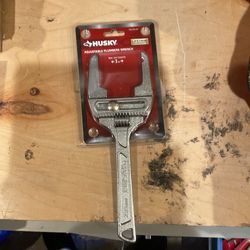 Adjustable Plumbers Wrench