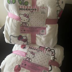 Hello Kitty Blanket Bundle 
