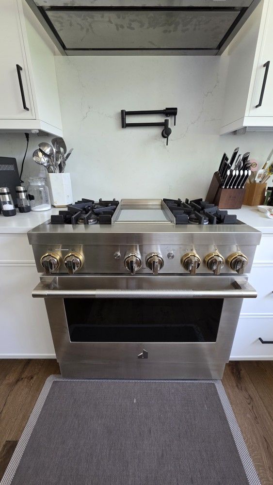 JennAir RISE 36 Inch Dual Fuel Range